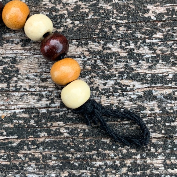 Handmade wood beaded bracelet. - Picture 6 of 6